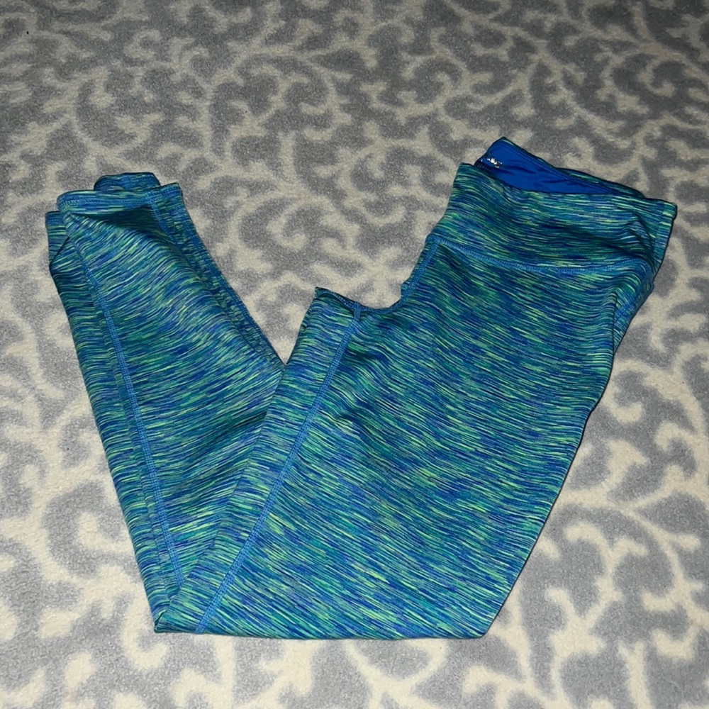 💙💚Lilly Pulitzer EUC 💚💙original LUXLETIC Leggings circa 2012. M. Pristine!